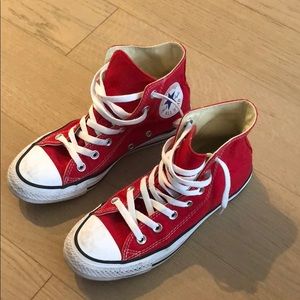 Converse high tops-like NEW